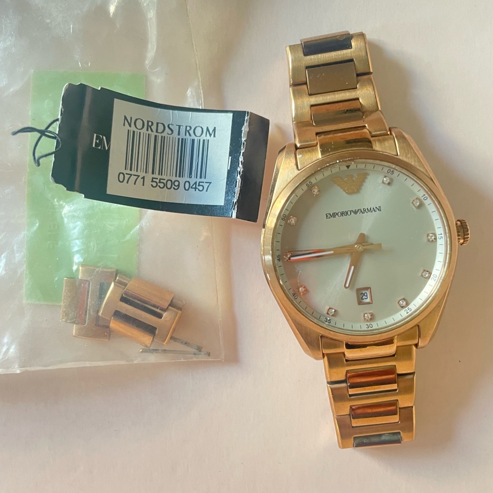EMPORIO ARMANI Classic Silver Sunray Dial Ladies Watch Rose Gold